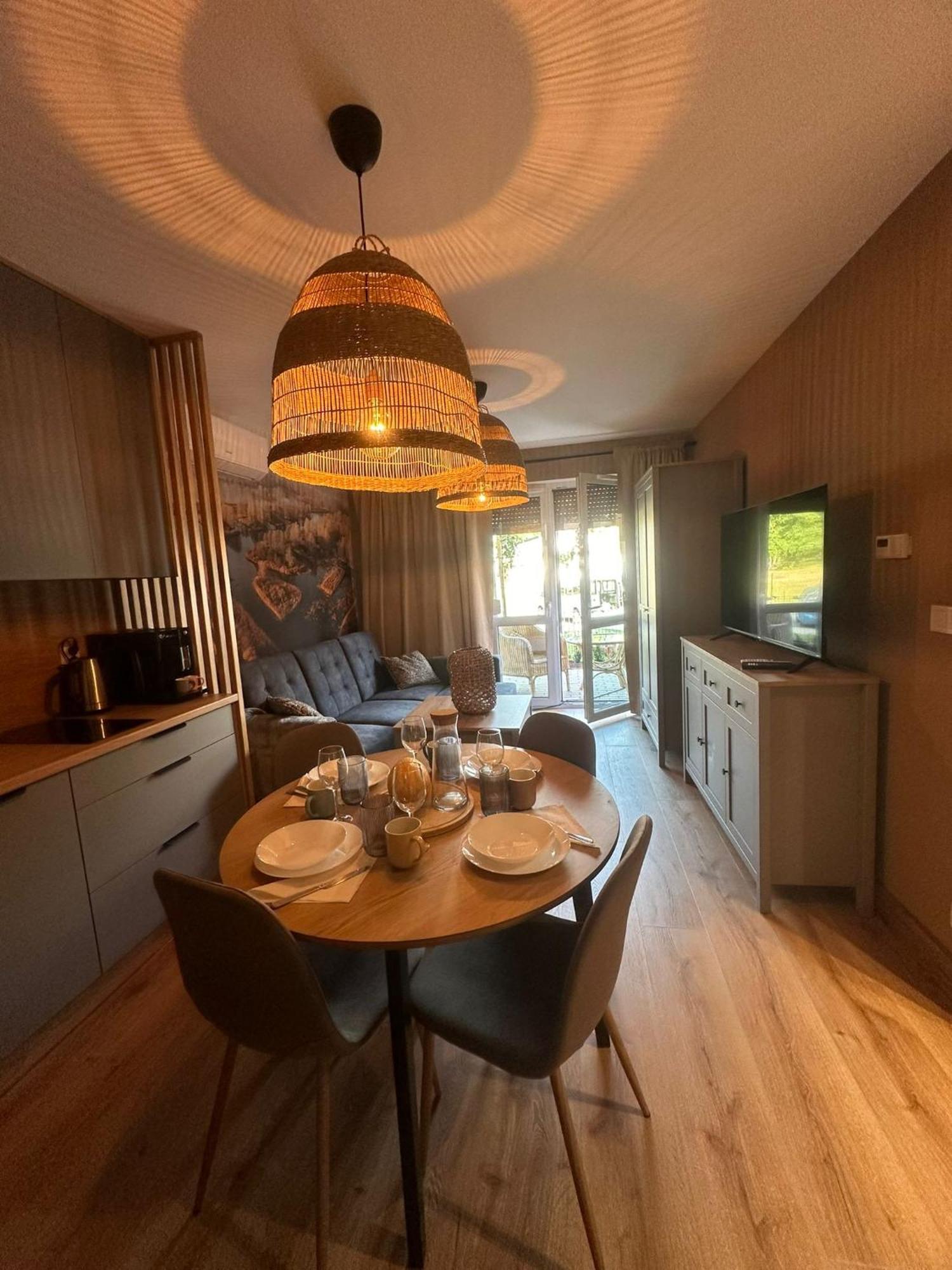 Apartament 8 Z Ogrodkiem I Prywatna Sauna, Rowery, Spacery W Dolinie Baryczy - 5D Apartamenty Milicz Esterno foto