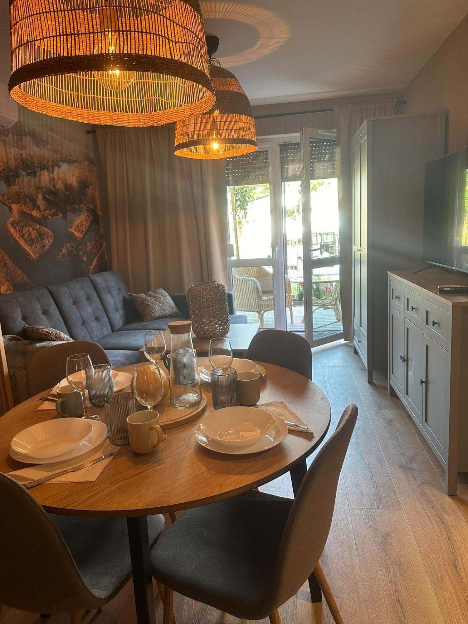 Apartament 8 Z Ogrodkiem I Prywatna Sauna, Rowery, Spacery W Dolinie Baryczy - 5D Apartamenty Milicz Esterno foto